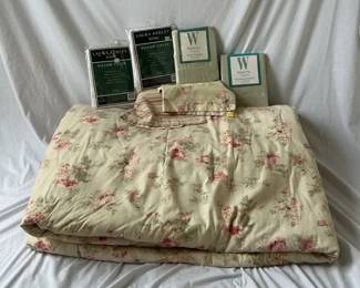Floral Striped Comforter 