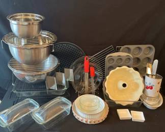 Assorted Baking Kitchenware