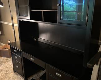 Havertys Black Wood Desk w Hutch $600.00
69”L 23.5”d 30”t- 72.5”t w hutch