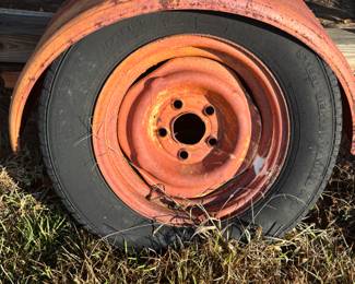 1999 Utility Trailer $600.00
5’x8’ needs some work 