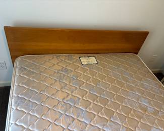 MCM Haywood Wakefield Full size bed headboard & footboard $ 250.00
Sealy Posturpedic  mattress 