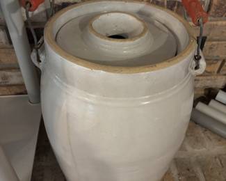 #5 Butter Churn $200.00
11.5”w 10”d 17” t