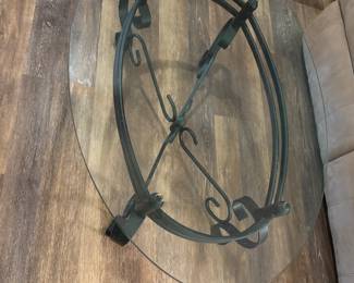 Glass top green metal base coffee table
$ 90.00.    48”w 32”d 18”t