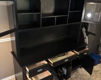 Havertys Black Wood Desk w Hutch $600.00
69”L 23.5”d 30”t- 72.5”t w hutch