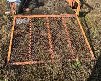 1999 Utility Trailer $600.00
5’x8’ needs some work 