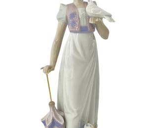 Lladro Porcelain “Summer Stroll" Sculpture
