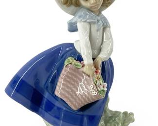 ‘83 Lladró Porcelain “Pretty Pickings Girl" Figure

