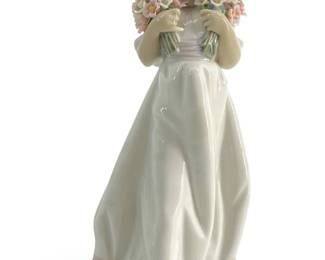 1987 Lladro Porcelain Ramos de Primavera Sculpture
