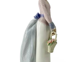 Lladro Porcelain "Basket of Love" Sculpture
