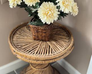 rattan little table 