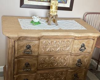 hooker 3 drawer chest 