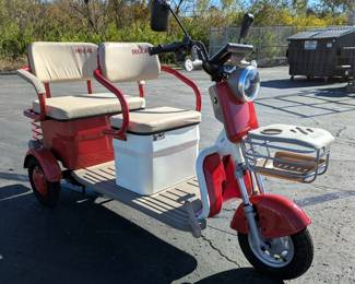 2025 IRGC40 Electric Tricycle, Unused 