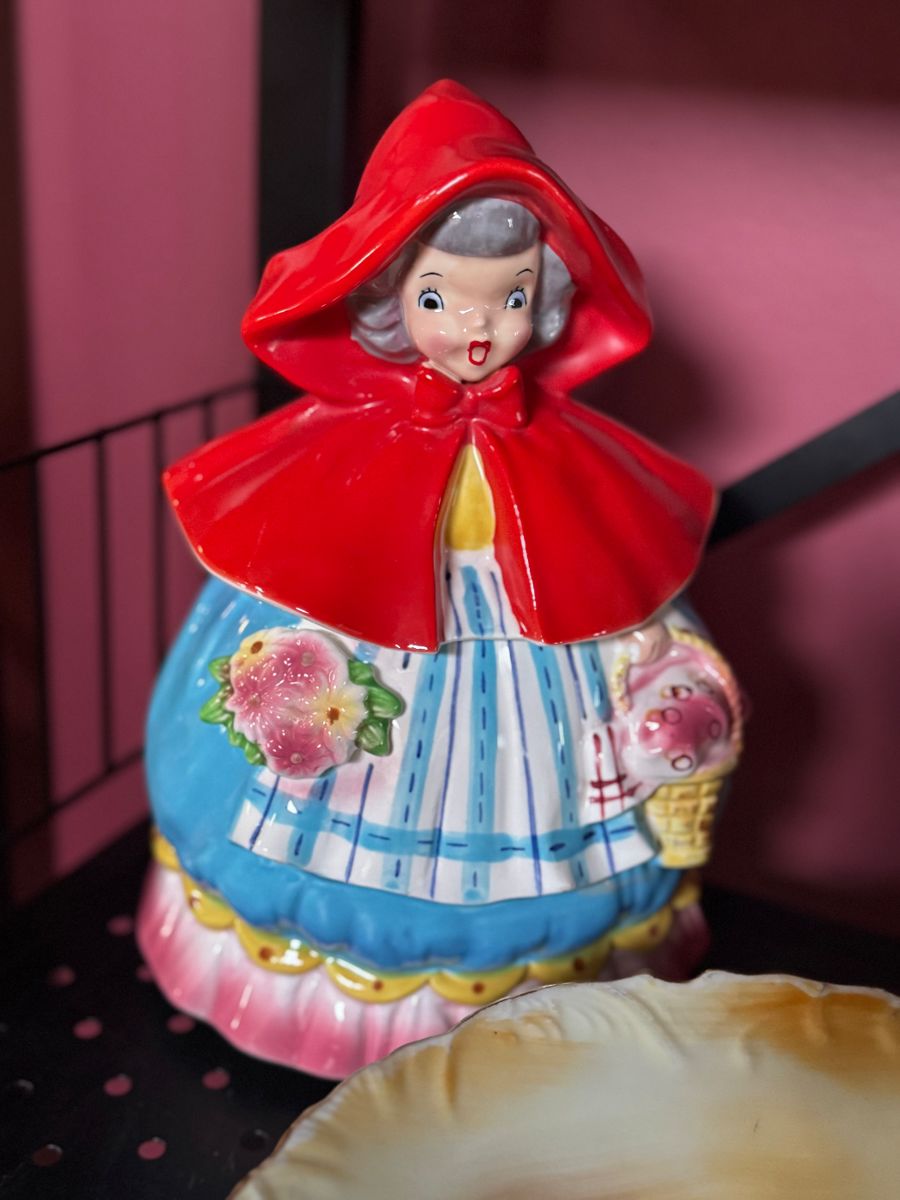 Vintage Napco Little Red RIding hood cookie jar