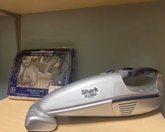 small shark car vac
