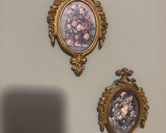 vintage little oval gilded frames 