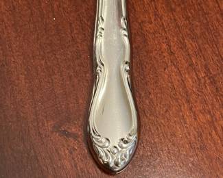 W102 - $35. Simeon L & George Rogers Co. Oneida Homestead. 8 - 5 Pc place settings. 