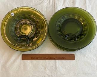 W68 - $45. 12 luncheon plates & cups. Kings Crown - Green. Plates are 10.5" across. 
