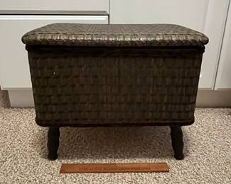 W79 - $30. Vintage Redmon Footed Sewing Basket with contents. 