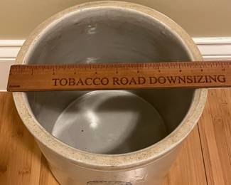 W78 - $40. The Buckeye Pottery #2 Crock. 