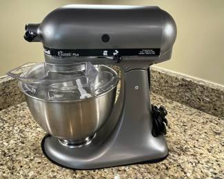 W4 - $150. Kitchen Aid Class Plus. 3 attachments plus shield. Model KSM75SL
