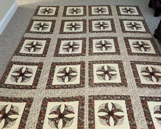 W52 - $15. Vintage Blanket - not hand pieced its printed fabric. Measures 79" x 101". 