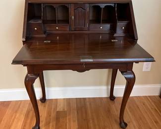W5 - $300. Henkel-Harris "The Lady Astor Writing Desk". Measures 30.5" wide x 17.5" deep x 39.5" tall. Has minor crazing on the frame around the drop down door. Very good condition otherwise - legs are great not marked up. 