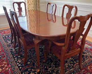 W70 - $350. American Drew Dining Room Table & Chairs. Table + 2 leafs. Table is 44" wide x 64" long. Each Leaf is 15" extra. 2 arm chairs and 4 regular chairs. Table does show some signs of use - see photos. Mostly on the edges of the leaves and table legs. 