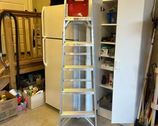 W98 - $40. Werner 6' A Frame Ladder. Model 356. 