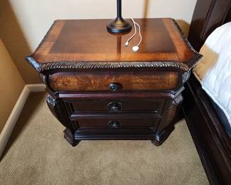 Stunning and elegant King wood bedroom set. Set includes bed frame & headboard, two matching end tables, 9 drawer dresser, two table lamps and one floor lamp (wear on headboard but can easily be reupholstered). Can sell at discount as set or individually!