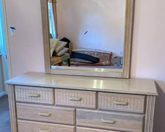 "Halifax North Prestige" in Evans, GA Starts Closing Thu 12/4 at 8p. Pickup is Sat 12/6 from 11-3p. Please click here to view more photos, descriptions, and current bids: https://ctbids.com/estate-sale/40708