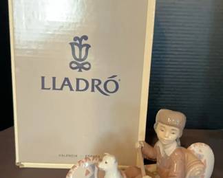 "Halifax North Prestige" in Evans, GA Starts Closing Thu 12/4 at 8p. Pickup is Sat 12/6 from 11-3p. Please click here to view more photos, descriptions, and current bids: https://ctbids.com/estate-sale/40708