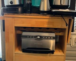 "Halifax North Prestige" in Evans, GA Starts Closing Thu 12/4 at 8p. Pickup is Sat 12/6 from 11-3p. Please click here to view more photos, descriptions, and current bids: https://ctbids.com/estate-sale/40708