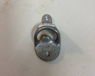 Progressus Bottle Opener