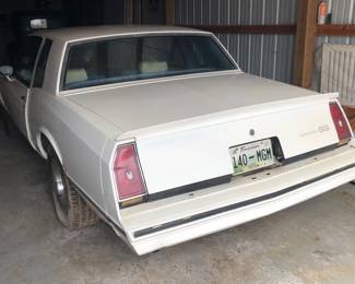 1983 Chevrolet Monte Carlo SS Buried in shed / barn on property. Evident rodent exposure interior & wiring. Not running, Needs maintenance & restoration. Has been sitting for a long period of time. Title in Mike Arcuri's name.This item is being sold from where it sits in Tennessee. As is, where is. Must be picked up on site in Tennessee, location is an hour north of Memphis. All transport & pick up is the responsibility of the buyer.