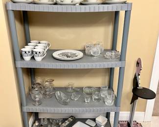 tea cups and saucer sets, various glass

