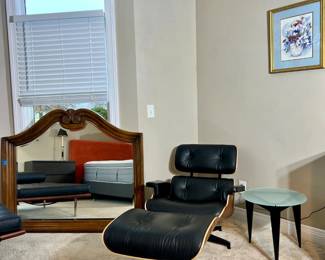 Eames-style lounge chair

