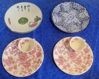 Chippendale tea plate and cup, two additional serving plates