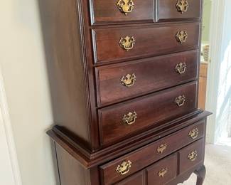 Master Chest Of Drawers