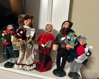 Byers Choice Christmas Singers