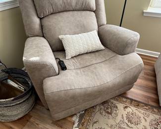 Brand new lift chair, only used a few times, family paid $3000, priced to sell