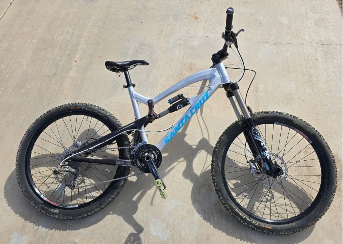Santa Cruz Full Suspension Mountain Bike 