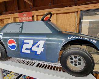 Jeff Gordon NASCAR Kids Electric Car