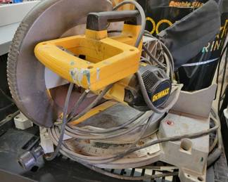 Dewalt DW705 12" Compound Miter Saw