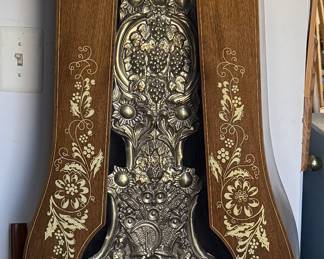 tique François Désiré Odobez Morbier Grandfather Clock | Mid-19th Century, Solid Wood & Ornate Design
Shipping: Custom crating & freight shipping available (contact for quote)
Mid-19th century (circa 1843)
Origin: Morez, France
Clockmaker: François Désiré Odobez
Material: Solid wood with intricate carvings
Dimensions: Height: 217.5 cm (85.6 in), Face Width: 44 cm (17.3 in), Body Width: 49 cm (19.3 in), Depth: 24 cm (9.4 in)
Functionality: Keeps accurate time, traditional Morbier double-hour strike, chime can be silenced.
Condition: Excellent working order, well-preserved case.
Includes: Pendulum & key
Morbier grandfather clock, crafted by renowned clockmaker François Désiré Odobez in Morez, France, The clock features the distinctive double-hour chime.
Shipping & Delivery: Due to its size and weight, this clock requires professional crating.