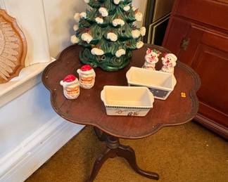 Vintage Pedestal Table