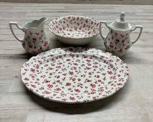 Vintage Red Floral Ironstone Dinnerware Set – J&G Meakin Royal Staffordshire Heirloom Pattern