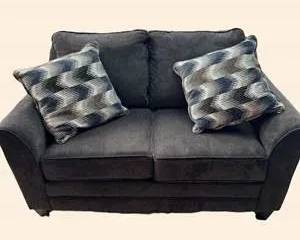 Charcoal Gray Loveseat Sofa w/ Patterned Accent Pillows — Clean & Comfortable
