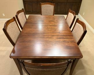 AVAILABLE FOR EARLY PURCHASE 

Like new, high quality, solid wood, square/rectangular dining room table with leaf extension and six chairs. Made in Canada. Amazing condition. show room quality with no nicks, scratches or tears/stains. Comes from a smoke free/pet free home. More pictures available upon request - $695

Also have 3 matching barstools available for sale. Message if interested. 

Willing to help load or delivery is available. 
