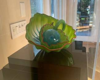 Dale Chihuly - 2-piece  / Lucite Box on Pedestal 