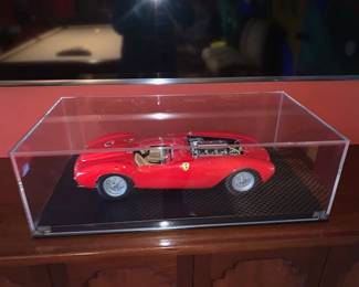 These Come From Amalgam Collection. The Scale is 1: 8 Scale, MINT CONDITION. 4 total different models